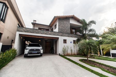 Casa de condomínio à venda com 300m², 4 quartos e 6 vagas Casa de condomínio à venda com 300m², 4 quartos e 6 vagasGaragem