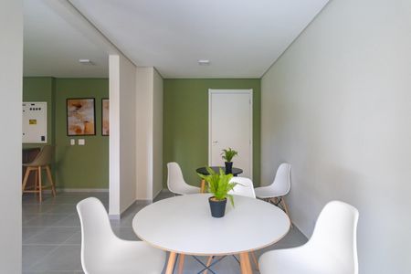 Apartamento para alugar com 29m², 1 quarto e sem vaga Apartamento para alugar com 29m², 1 quarto e sem vagaÁrea comum - Salão de festas