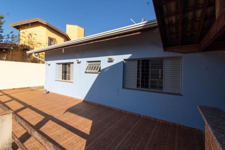 Casa para alugar com 245m², 4 quartos e 4 vagasFACHADA FUNDOS