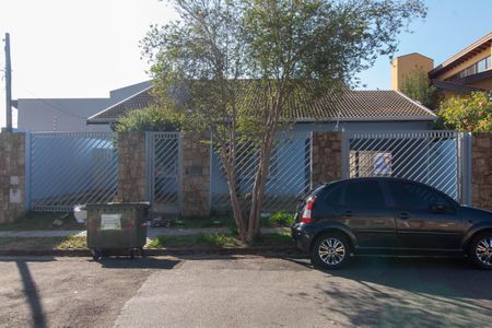 Casa para alugar com 245m², 4 quartos e 4 vagasFACHADA