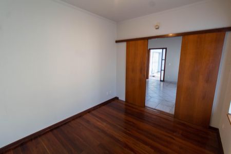 Casa para alugar com 245m², 4 quartos e 4 vagasSALA DE TV