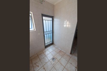 Casa para alugar com 245m², 4 quartos e 4 vagasÁREA DE SERVIÇO