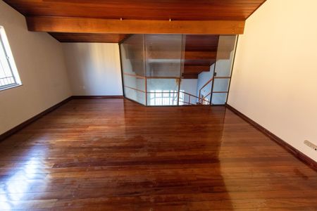 Casa para alugar com 245m², 4 quartos e 4 vagasMEZANINO