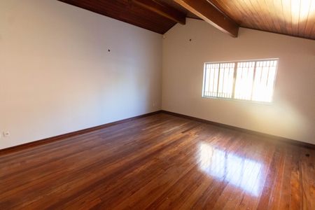 Casa para alugar com 245m², 4 quartos e 4 vagasMEZANINO