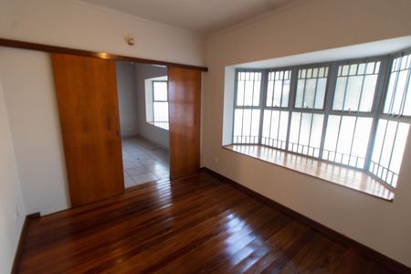 SALA DE TV de casa para alugar com 4 quartos, 245m² em Cidade Universitária, Campinas