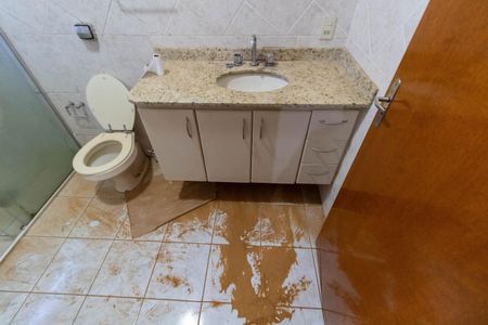 Casa para alugar com 245m², 4 quartos e 4 vagasBANHEIRO DA SUITE 1