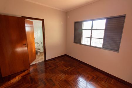 Casa para alugar com 245m², 4 quartos e 4 vagasSUITE 3