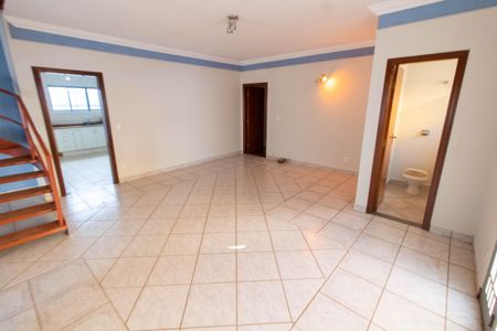 Casa para alugar com 245m², 4 quartos e 4 vagasSALA DE JANTAR