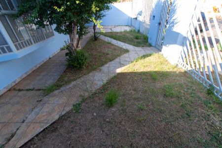 Casa para alugar com 245m², 4 quartos e 4 vagasÁREA EXTERNA FRENTE