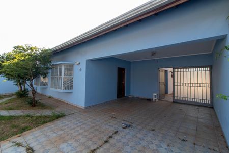 Casa para alugar com 245m², 4 quartos e 4 vagasFACHADA ÁREA EXTERNA FRENTE