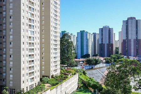 Vista de apartamento para alugar com 2 quartos, 56m² em Jardim Henriqueta, Taboão da Serra