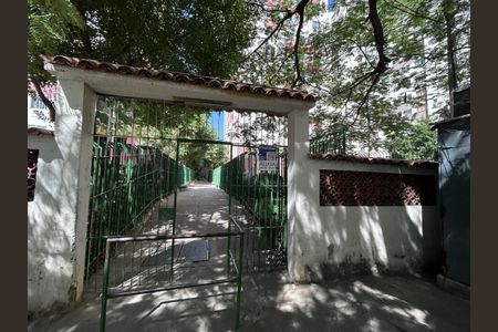 Apartamento para alugar com 35m², 1 quarto e 1 vagaFachada + plaquinha