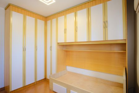 Apartamento para alugar com 64m², 3 quartos e 2 vagasQuarto 2