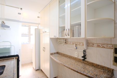 Apartamento para alugar com 64m², 3 quartos e 2 vagasCozinha