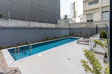 Apartamento à venda com 34m², 1 quarto e sem vagaPiscina