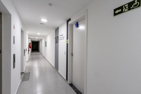 Apartamento à venda com 34m², 1 quarto e sem vagaLockbox