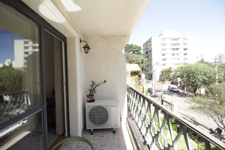Apartamento à venda com 108m², 2 quartos e 2 vagasSacada