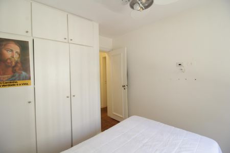 Apartamento à venda com 108m², 2 quartos e 2 vagasQuarto 2