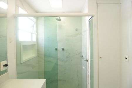 Apartamento à venda com 108m², 2 quartos e 2 vagasBanheiro da Suíte