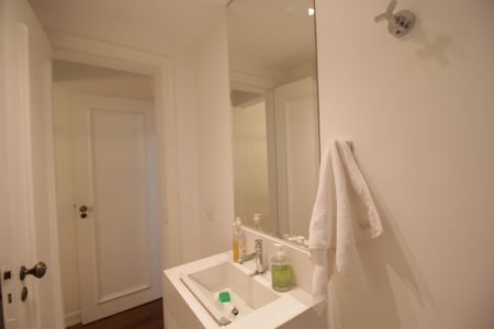 Apartamento à venda com 108m², 2 quartos e 2 vagasLavabo