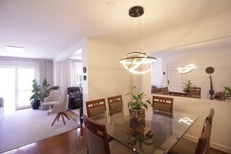Apartamento à venda com 108m², 2 quartos e 2 vagasSala