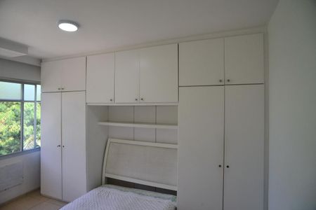 Quarto de kitnet/studio para alugar com 2 quartos, 50m² em Barra da Tijuca, Rio de Janeiro