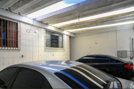 Casa à venda com 185m², 2 quartos e 3 vagasGaragem