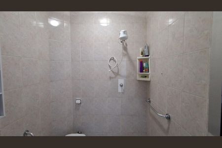 Casa à venda com 230m², 2 quartos e 1 vaga Casa à venda com 230m², 2 quartos e 1 vagaBanheiro Social