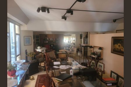 Apartamento à venda com 300m², 3 quartos e 2 vagasSala