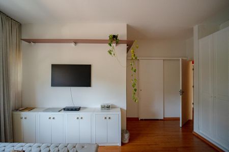 Casa à venda com 670m², 6 quartos e 6 vagasSuíte 2