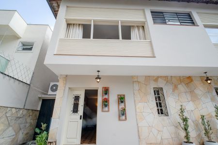 Casa à venda com 670m², 6 quartos e 6 vagasFachada