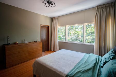 Casa à venda com 670m², 6 quartos e 6 vagasSuíte 1