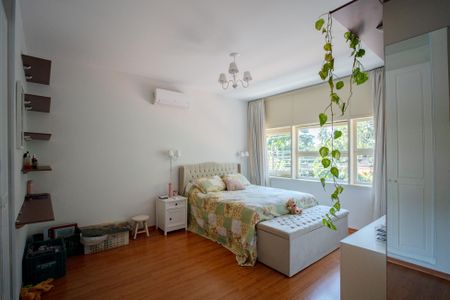 Casa à venda com 670m², 6 quartos e 6 vagasSuíte 2