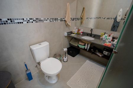Casa à venda com 670m², 6 quartos e 6 vagasBanheiro suíte 4