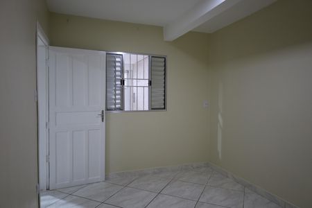 Casa para alugar com 2 quartos, 150m² em Jardim Alzira, São Paulo