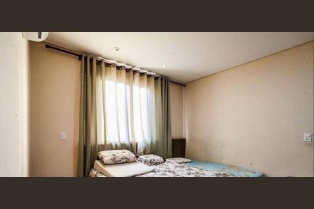 Casa à venda com 3 quartos, 340m² em Vila Linda, Santo André