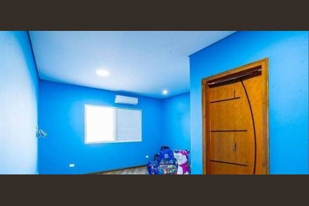 Casa à venda com 3 quartos, 340m² em Vila Linda, Santo André