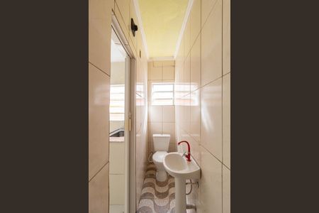 Casa para alugar com 30m², 1 quarto e sem vagaBanheiro