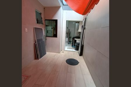 Casa de condomínio para alugar com 105m², 3 quartos e sem vaga