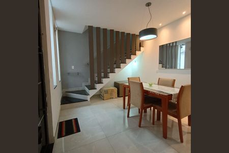 Casa de condomínio para alugar com 105m², 3 quartos e sem vaga