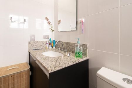 Casa para alugar com 153m², 3 quartos e 2 vagasBanheiro Social