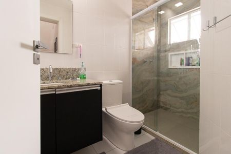 Casa para alugar com 153m², 3 quartos e 2 vagasBanheiro Social