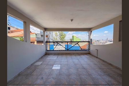Varanda da Sala de casa para alugar com 3 quartos, 200m² em Jardim Marek, Santo André