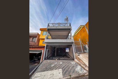 Casa para alugar com 200m², 3 quartos e 2 vagas Casa para alugar com 200m², 3 quartos e 2 vagasFachada