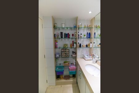 Apartamento à venda com 62m², 2 quartos e sem vagaBanheiro