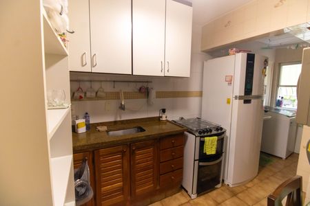 Apartamento à venda com 62m², 2 quartos e sem vagaCozinha e Área de Serviço