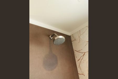 Apartamento para alugar com 44m², 2 quartos e 1 vagaDetalhe - Banheiro Social