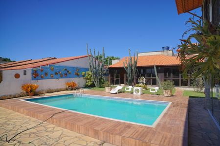 Casa para alugar com 450m², 3 quartos e 3 vagasÁrea externa
