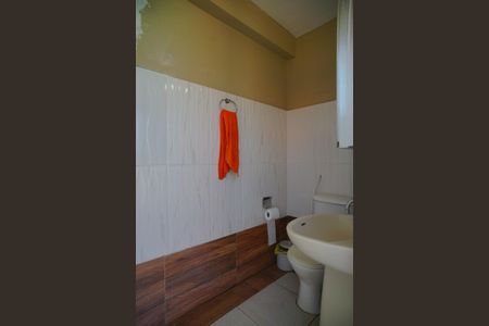 Casa para alugar com 450m², 3 quartos e 3 vagasBanheiro de serviço