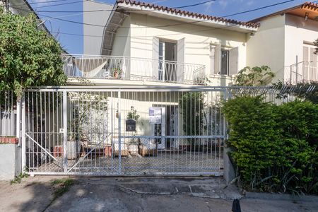 Fachada de casa à venda com 3 quartos, 120m² em Vila Cordeiro, São Paulo